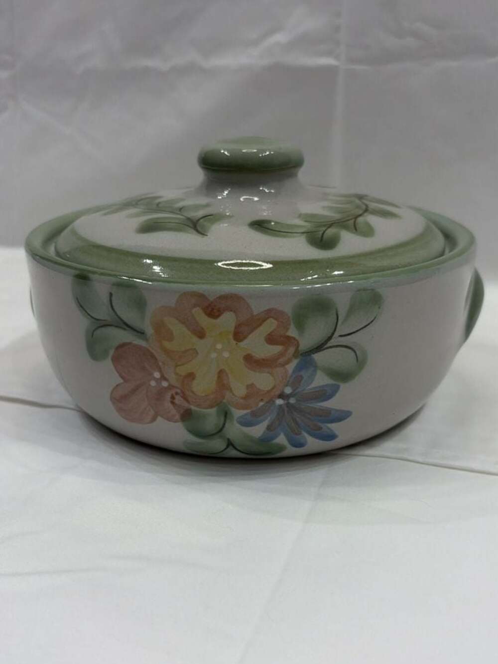 Louisville Stoneware Country Flower Green Floral Covered Casserole Dish